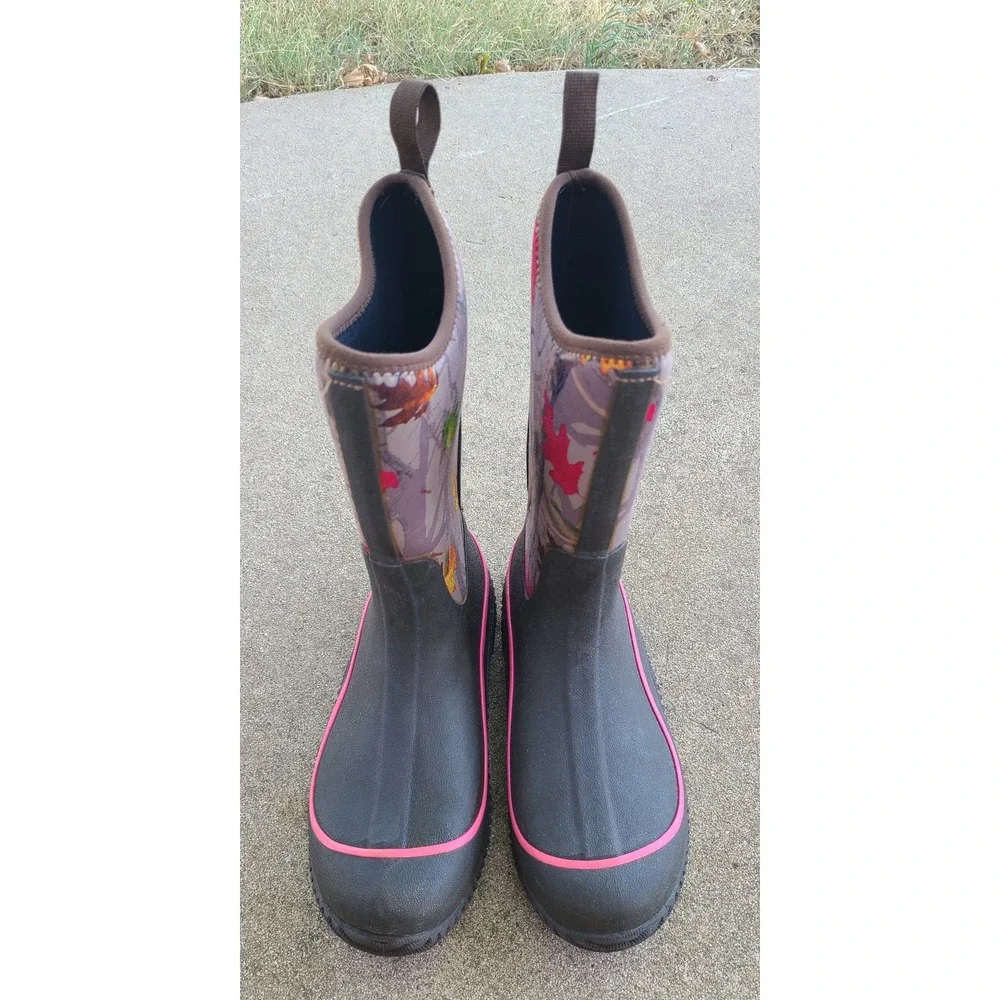 Muck Boot Company Kids Hale Waterproof Boots Hotleaf Camo Pink Size 4 US